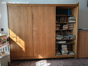 Oddam meble drewniane z lat 50/60