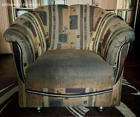 Sofa/kanapa dwuosobowa rozkładana oraz dwa fotele. Do oddania
- sofa/kanapa dwuosobowa rozkładana, szer. 140 cm gł. 86 cm wys. 92 cm
- dwa fotele szer.  90 cm

Odbiór Warszawa Włochy, II p. bez windy.
